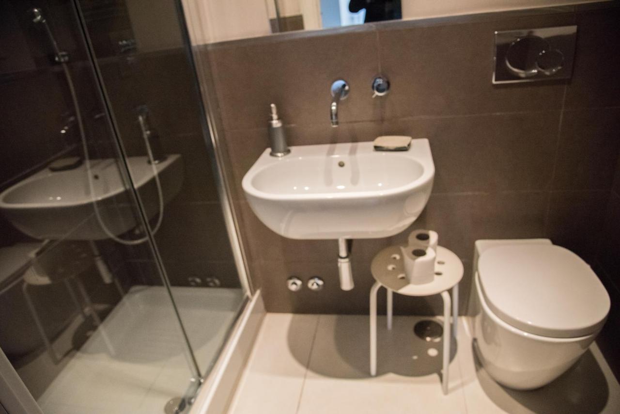 Beautiful And Spacious Apartment Next To Termini 10 Minutes From Coliseum Exterior foto